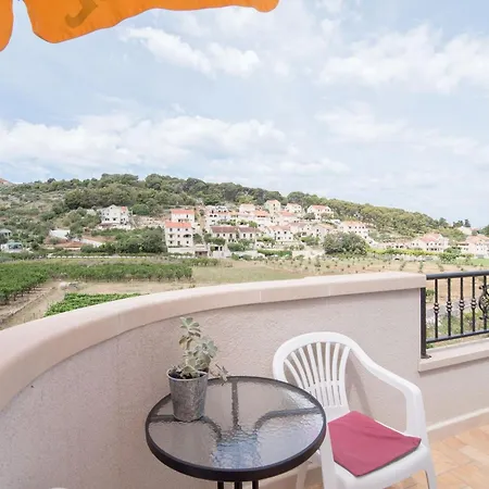 Mare- One Bedroom With Garden View A3 St