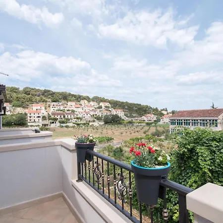 Mare- One Bedroom With Garden View A3 St Apartment *